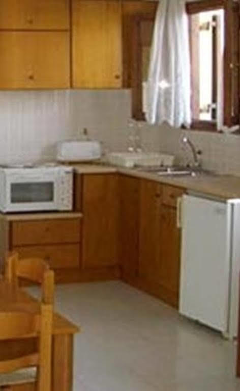 Panmar Apartments Makry Gialos  Exterior photo